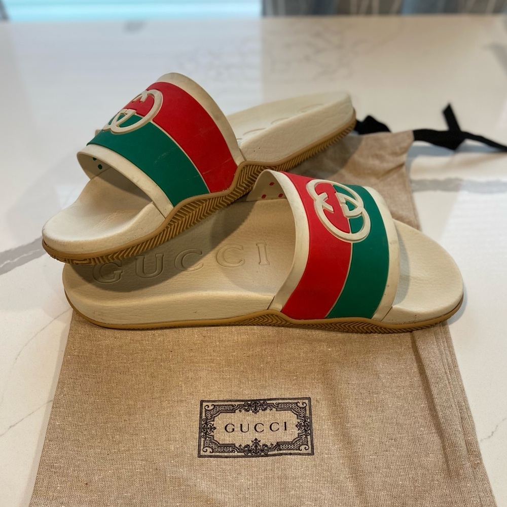Gucci Slides - Interlocking G Slide